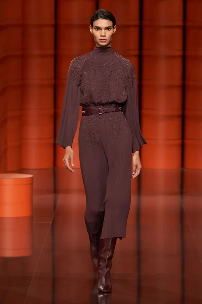 Look 43